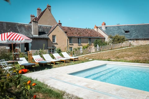 Large Loire Valley Gîte near Castles • Pool