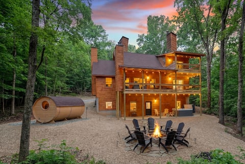 Successful Airbnb property: Hoops • Sauna • Game Room • Daily Deer in Blue Ridge