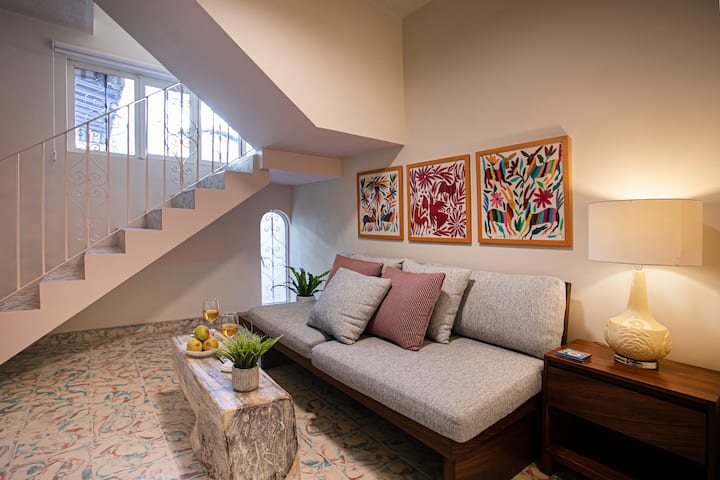 Casa Francisco: Zona Romántica — Sleeps Up To 12 - Puerto Vallarta