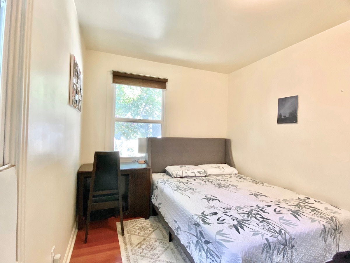 საძინებელი 1