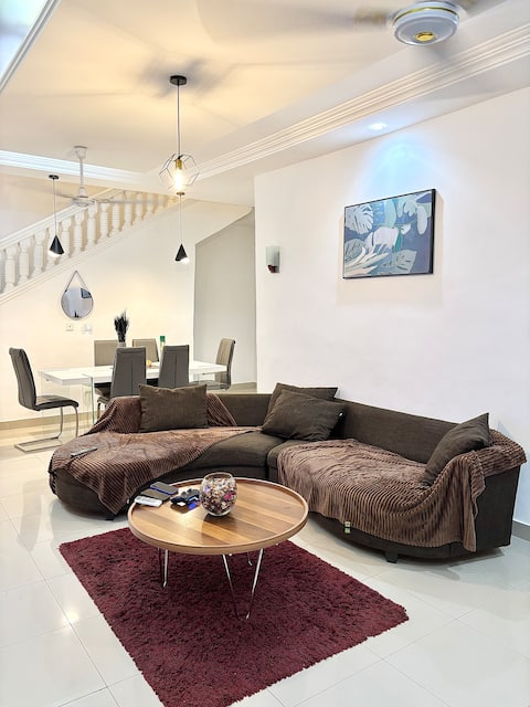 3-Room Duplex – Fiber Optic, with washing machine!