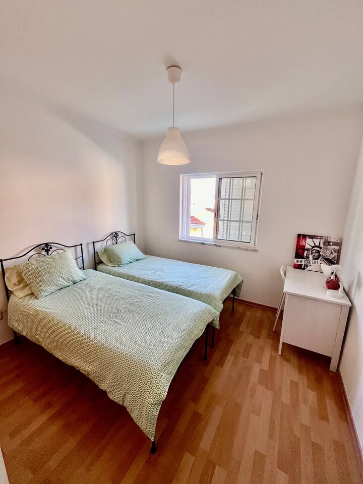 غرفة النوم 2