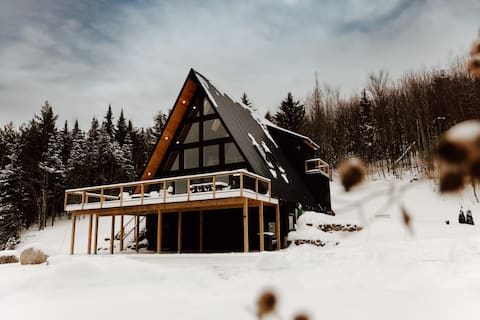 A-frame - The Acute Abode - Littleton NH