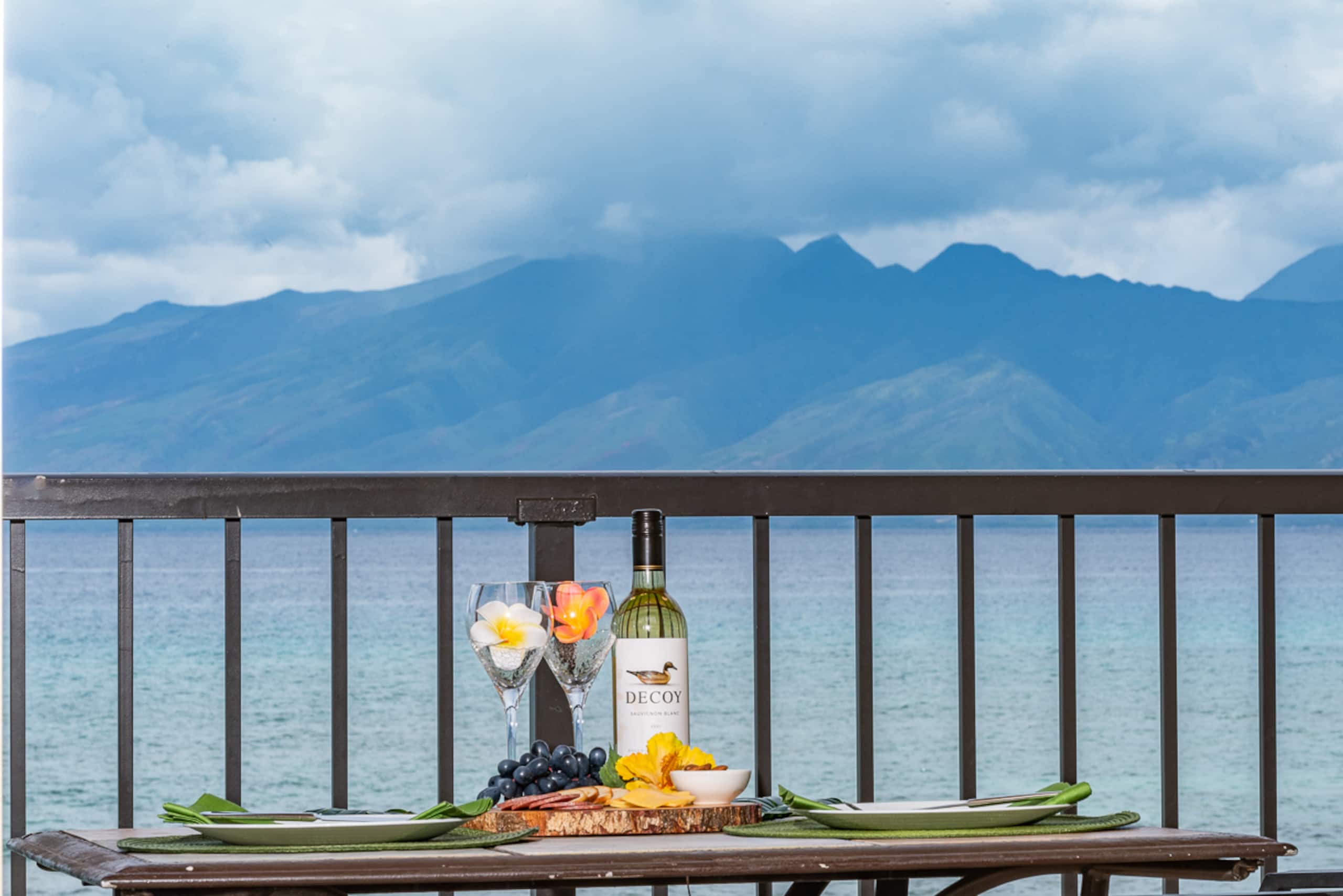 Condo in Lahaina · ★4.87 · 2 bedrooms · 3 beds · 2 private baths - Image 27