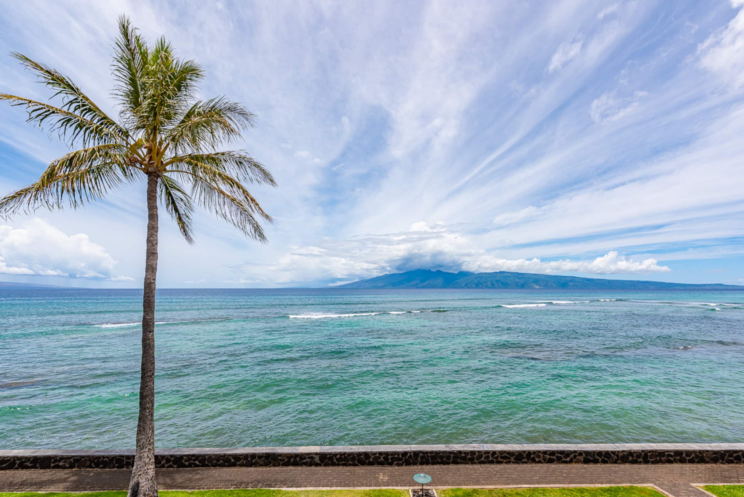 Condo in Lahaina · ★4.87 · 2 bedrooms · 3 beds · 2 private baths - Image 32