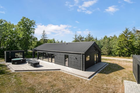Newly built summer house full of luxury