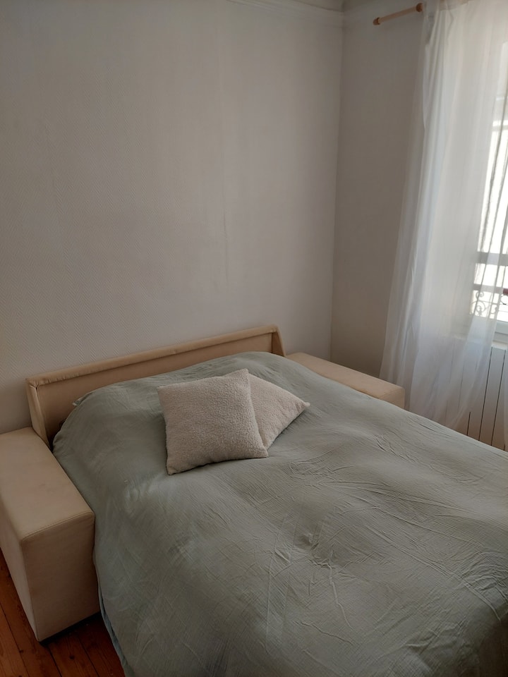 საძინებელი 1