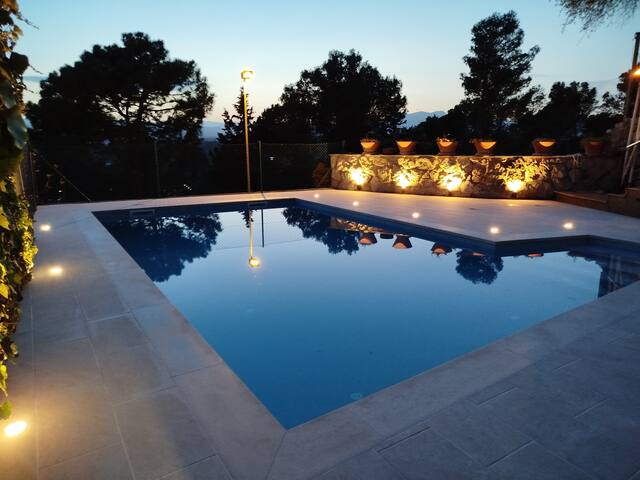 NEW IN 2025. New pool fully renovated gallery image 4