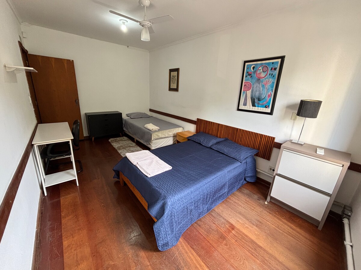 غرفة النوم 1