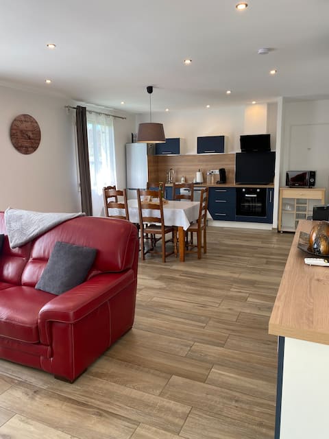 Air-conditioned house, quiet, 500 m from the sea