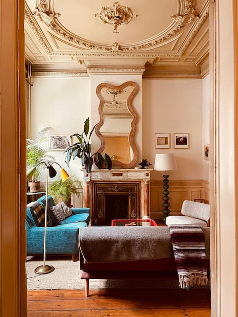 Charming townhouse w. garden in heart of Brussels