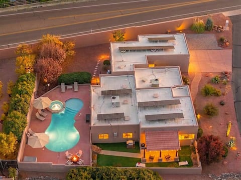 Red Rock Views • Luxe 6BR Retreat w/ Pool & Spa