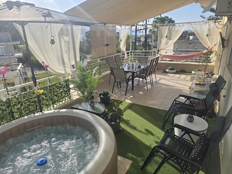 Delphitea Philoxenia