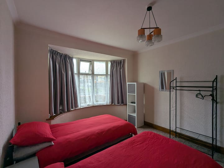 საძინებელი 1