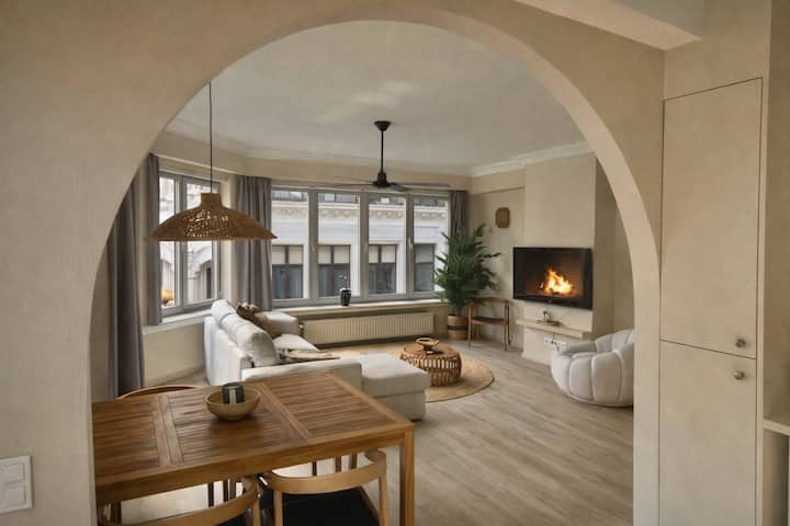 Japandi Loft Retreat in Historic Antwerp - Apartments for Rent in