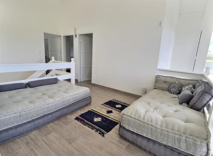 Dos camas adicionales en el altillo 