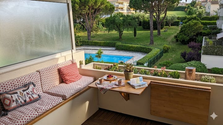 Hauteur D'antibes Charmant Studio Avec Piscine - Biot