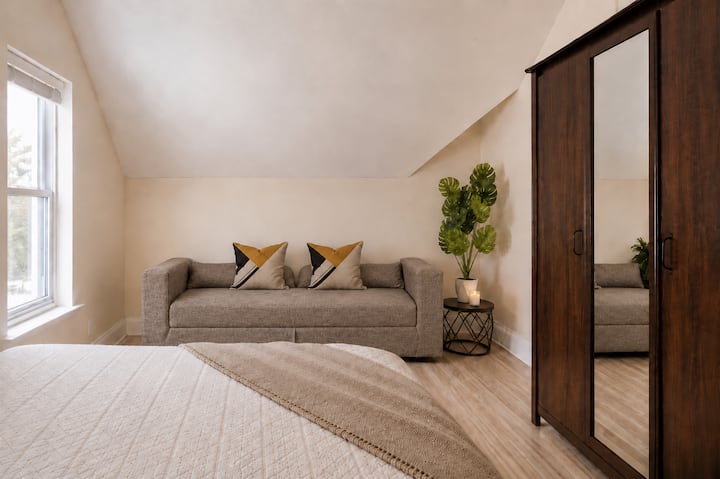 Additional Sofa Bed - It's in the Bedroom 1 with Queen Bed.
