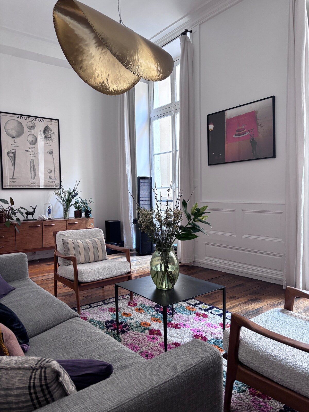 Annonce Airbnb populaire: 4 Bedrooms-flat in le Marais à Paris