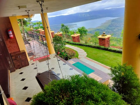 Blossom Stay@Valley & Lake view with Swimming Pool