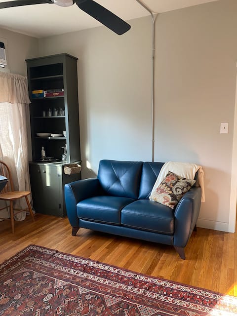 Swallow Cottage
Private Suite