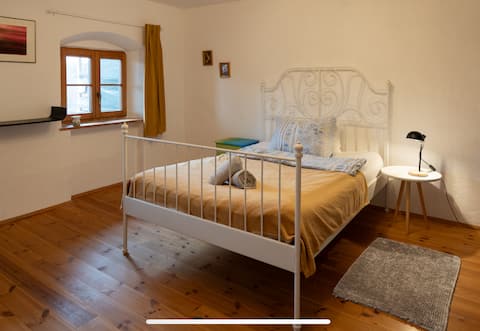 Large room in the south of Munich
