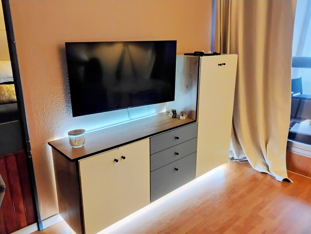 Successful Airbnb property: Studio facing the sea, 8th floor, Estacade view in Saint Jean De Monts
