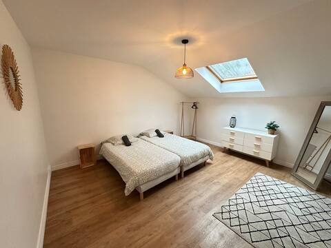 Spacious apartment ideal for 8p near Rouen