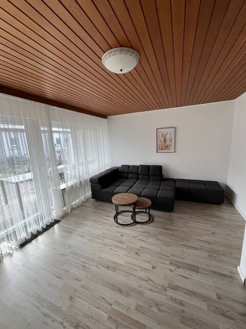 Corner terraced house with garden & terrace