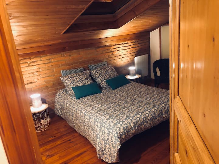 Schlafzimmer 1