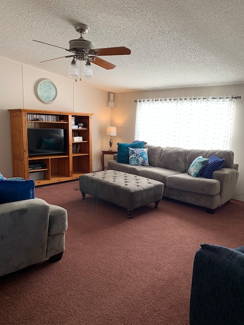 Top Airbnb: The Lake Joy House in Houston