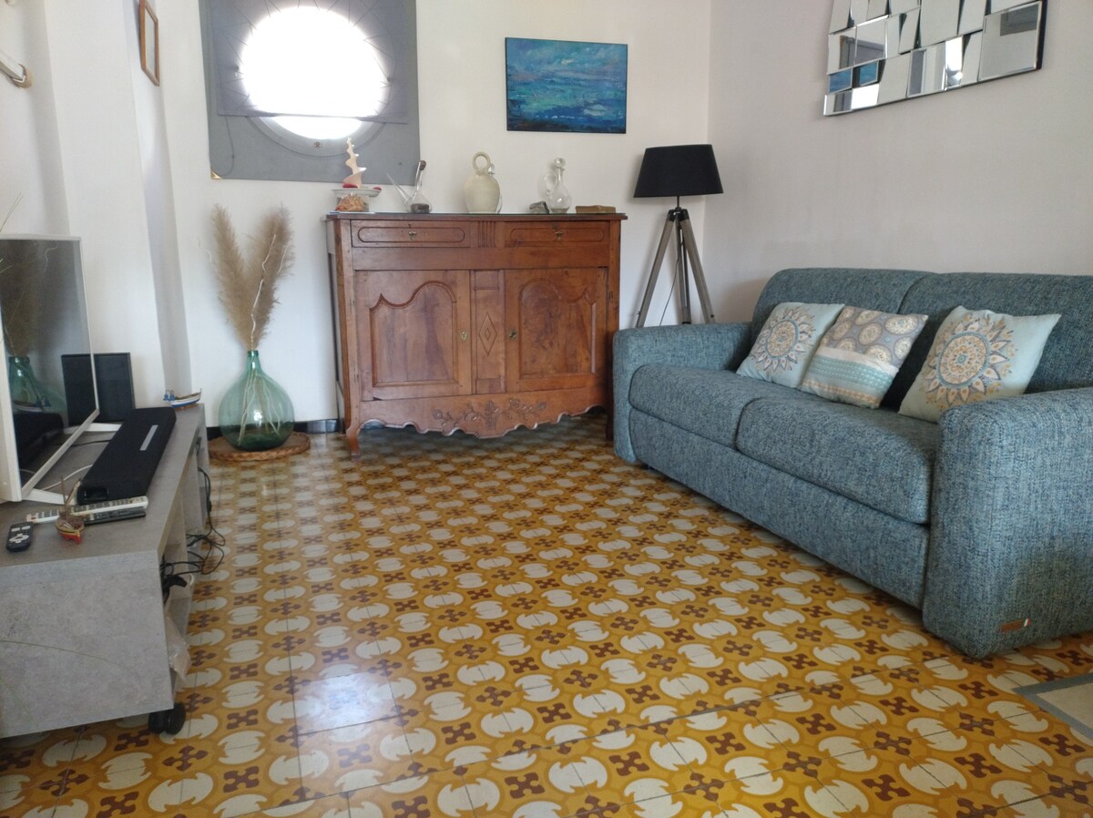 Airbnb performant: Renovated apartment near sea + garage à Banyuls Sur Mer