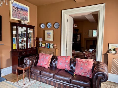 Top performing Airbnb: Decadent Georgian Residence in Derbyshire Dales