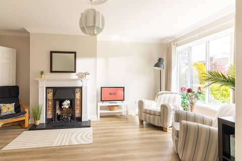 GuestReady - A charming place near Golf Centre