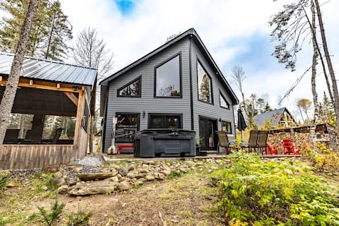 Splendid Cottage on the Mekinac & SPA & fireplace