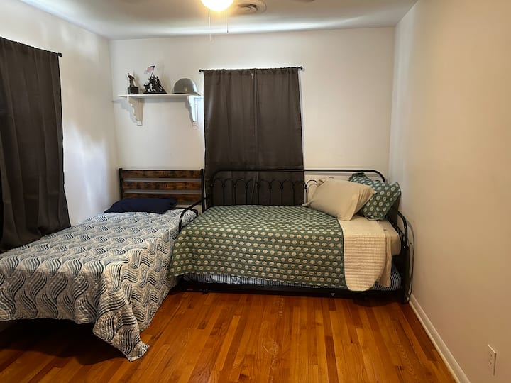 Habitación con 2 camas