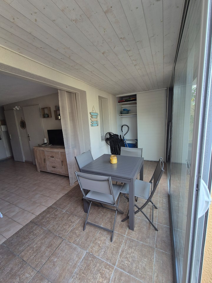 غرفة المعيشة