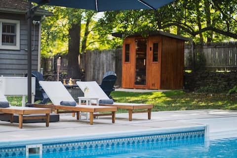 Farmhouse w/ Pool, Sauna & Hot Tub near Storm King