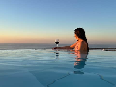 Maybe the best view/Jacuzzi/Gym/Game room