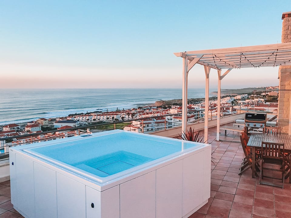 A sea-view penthouse above Ericeira's surf breaks, Ericeira, Lisbon District, Portugal, photo 9 of 10
