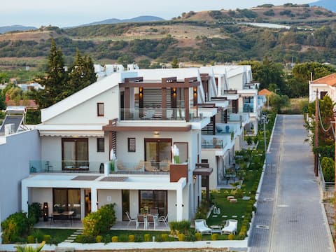 Argilos Three - Bedroom Triplex