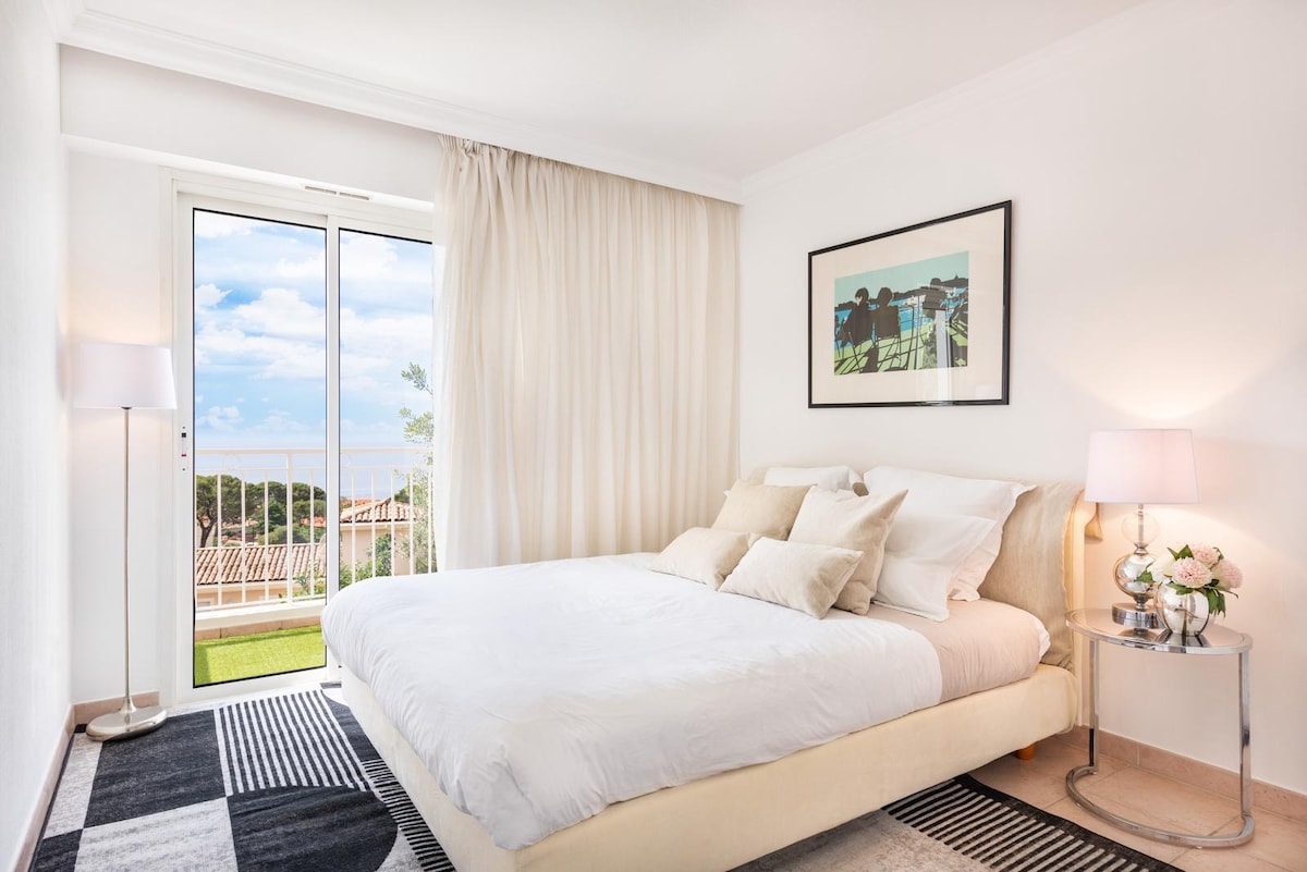 Una de las 6 suites con vistas al mar 