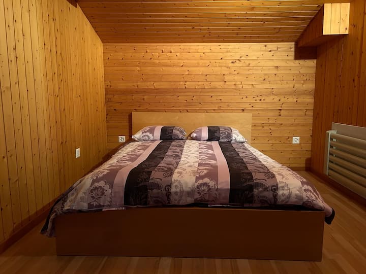 საძინებელი 4