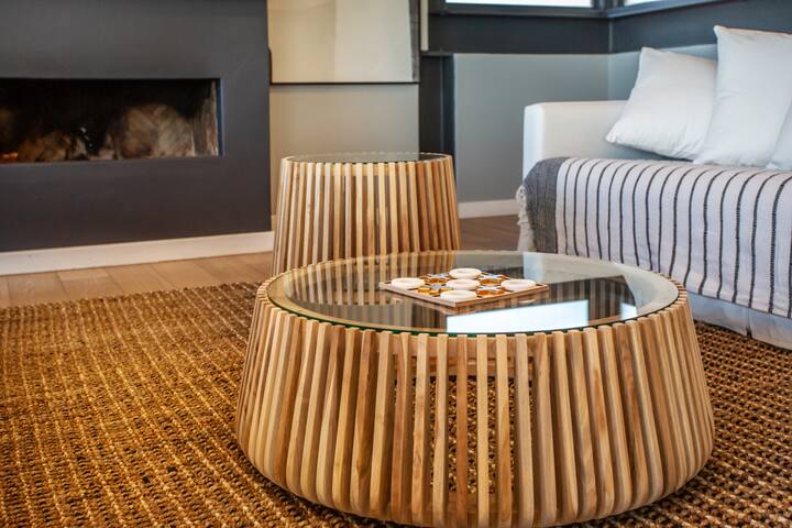 Stunning Modern, Spacious, Sea Views in Sea Point! gallery image 5