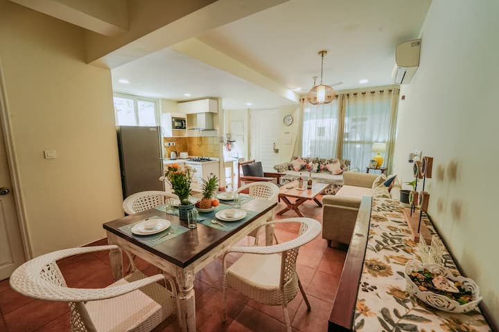 Living room image 4