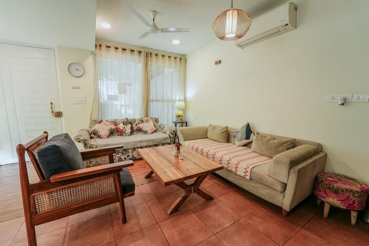 Living room image 1