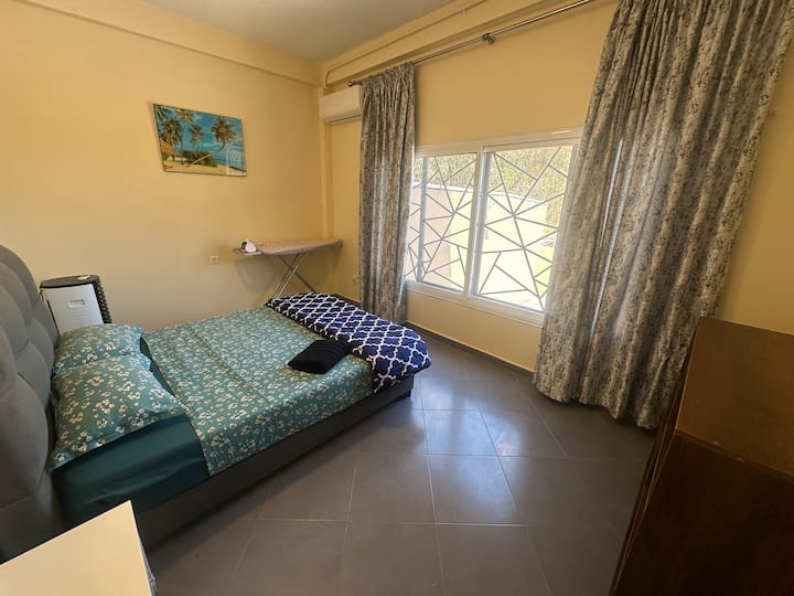 საძინებელი 1