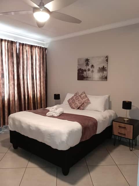 2 bedroom apartment new redruth with back up power