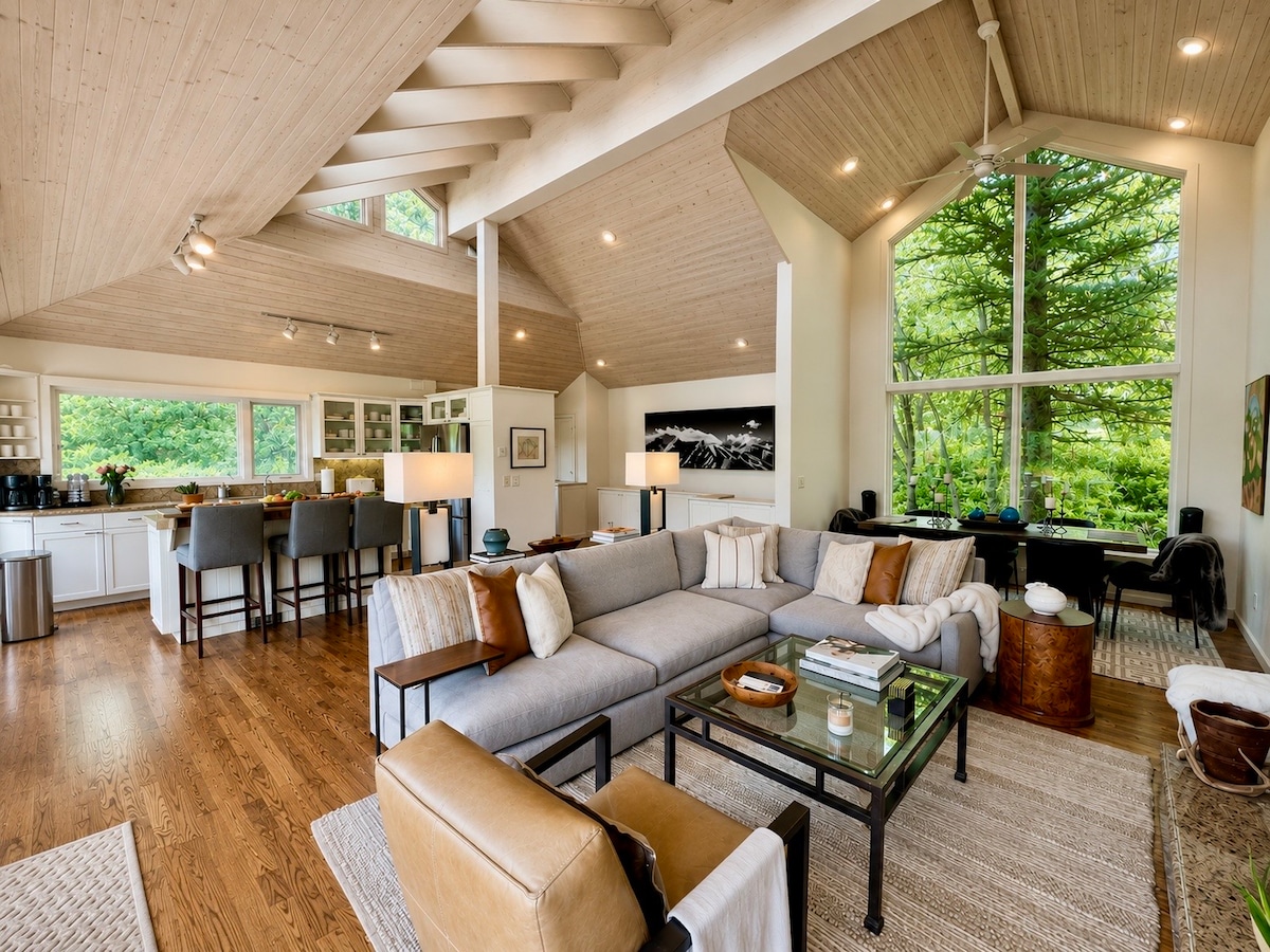 Kettle Retreat — view 2