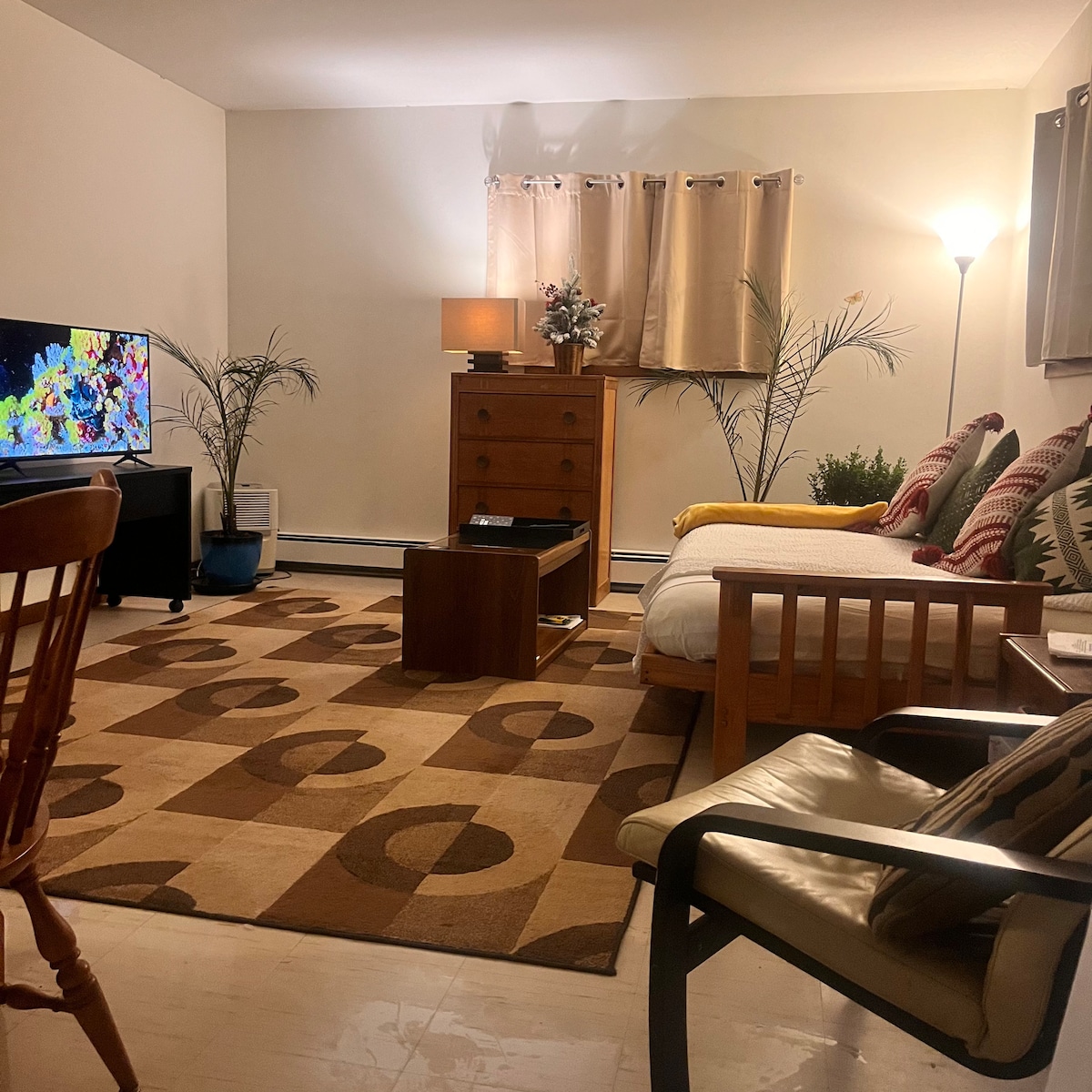 Top Airbnb: Cozy Clean apt 5 min to Hunter Dog Heaven in Hunter